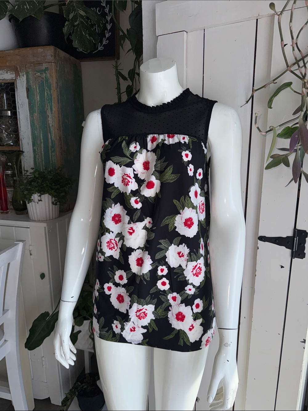 Suzy Shier black sleeveless floral top semi-sheer mesh lace neckline NWOT